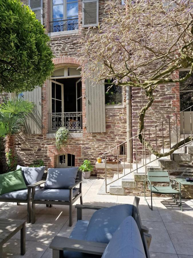 Castel Jolly Bed and Breakfast Rennes Exteriör bild
